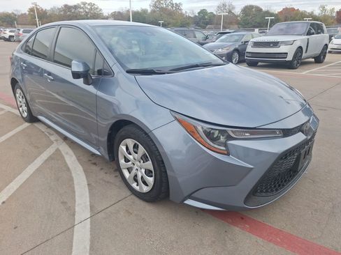 Used 2020 Toyota Corolla LE image 8