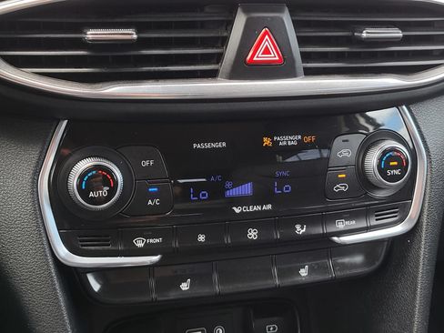 Used 2019 Hyundai Santa Fe SEL FWD image 23