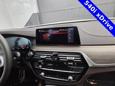 Used 2020 BMW 540i xDrive 540i xDrive w/ Executive Package image 23