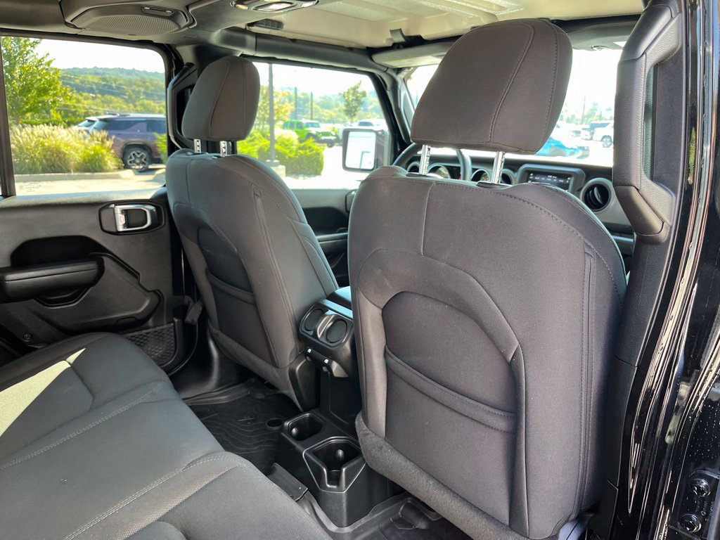 Used 2023 Jeep Wrangler Unlimited Sport AWD/4WD image 21