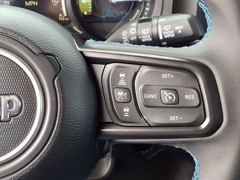 Used 2025 Jeep Wrangler Unlimited Rubicon 4xe AWD/4WD image 24