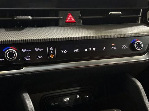 Used 2024 Kia Sportage SX image 17