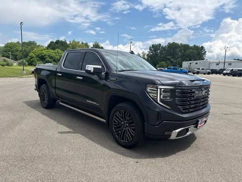 Used 2022 GMC Sierra 1500 Denali Ultimate AWD/4WD image 8
