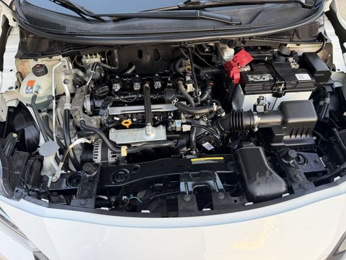 Used 2022 Nissan Versa S FWD image 40