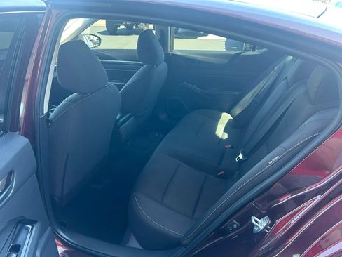 Used 2023 Nissan Altima 2.5 SV AWD/4WD image 16