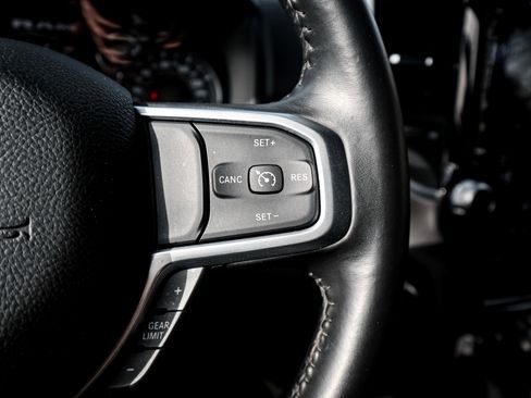 Used 2024 RAM 2500 Big Horn w/ Sport Appearance Package image 20