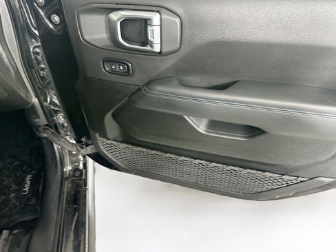 Used 2023 Jeep Wrangler Unlimited Rubicon 4xe w/ Steel Bumper Group image 30