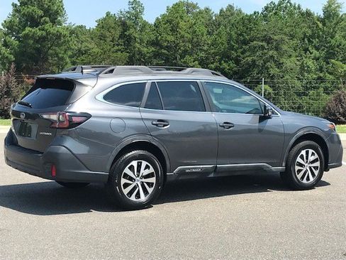 Used 2021 Subaru Outback Premium AWD/4WD image 4