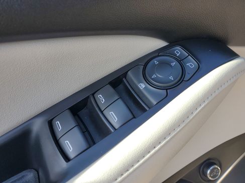 Used 2022 Buick Enclave Essence w/ Experience Buick Package image 25