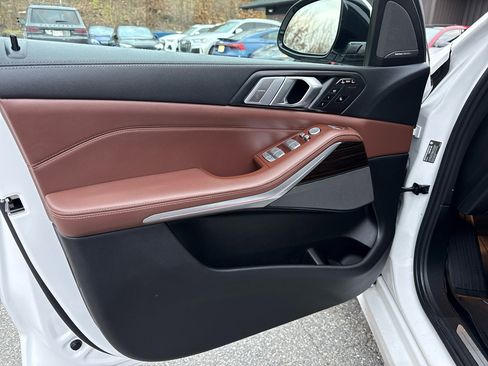 Used 2020 BMW X7 xDrive40i w/ Premium Package image 31