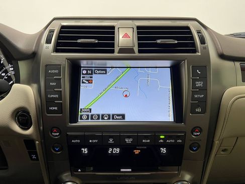 Used 2019 Lexus GX 460 Premium w/ Premium Package AWD/4WD image 20