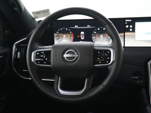 Used 2025 Nissan Armada Platinum AWD/4WD image 15