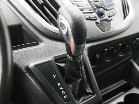 Used 2017 Ford Transit 150 XLT image 19