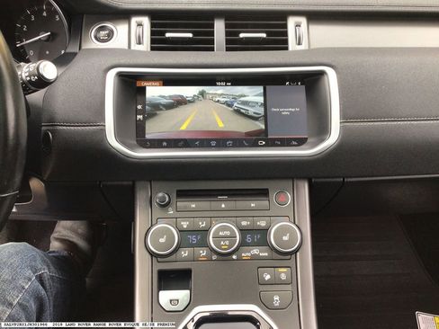 Used 2018 Land Rover Range Rover Evoque SE image 9