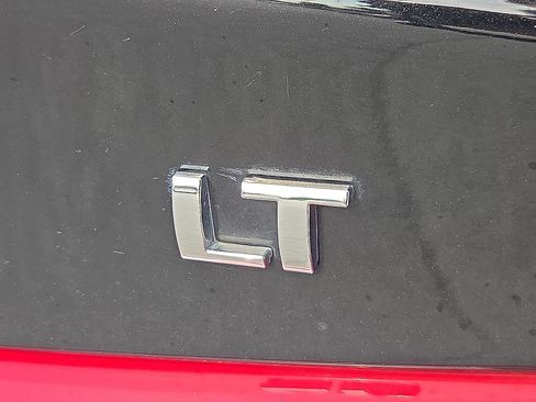 Used 2022 Chevrolet Malibu LT FWD image 9