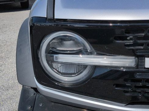 Used 2022 Ford Bronco Wildtrak AWD/4WD image 10