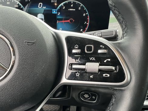 Used 2021 Mercedes-Benz GLE 350 image 21