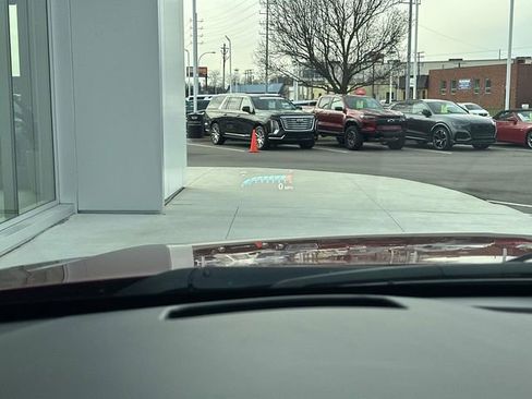 Certified 2025 Cadillac XT6 Sport w/ Platinum Package image 51