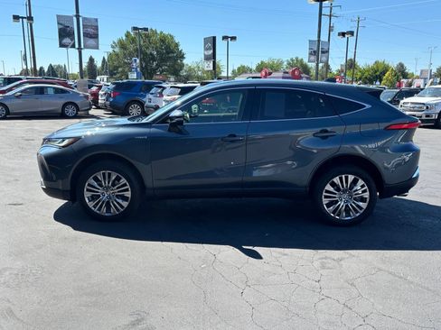 Used 2021 Toyota Venza Limited w/ Advanced Technology Package AWD/4WD image 8