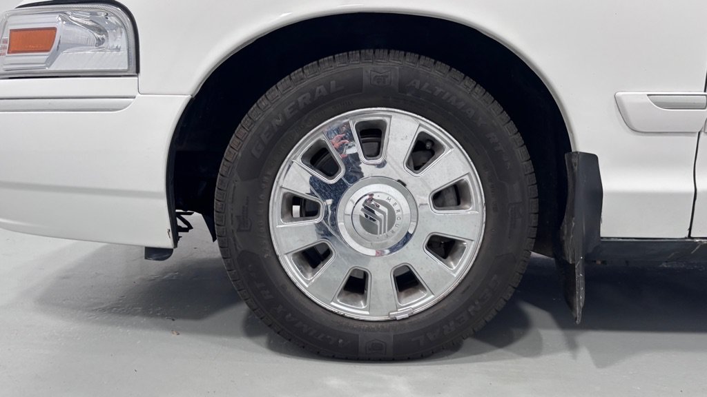 Used 2008 Mercury Grand Marquis LS RWD image 31
