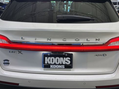 Used 2018 Lincoln MKX Reserve AWD/4WD image 20