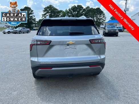 Used 2025 Chevrolet Equinox LT w/ Convenience Package II FWD image 4