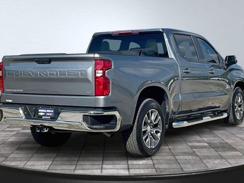 Used 2022 Chevrolet Silverado 1500 LT w/ Safety Package image 7