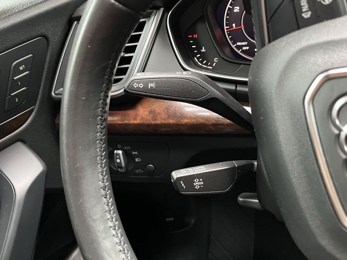 Used 2020 Audi Q5 2.0T Premium Plus w/ Premium Plus Package AWD/4WD image 17