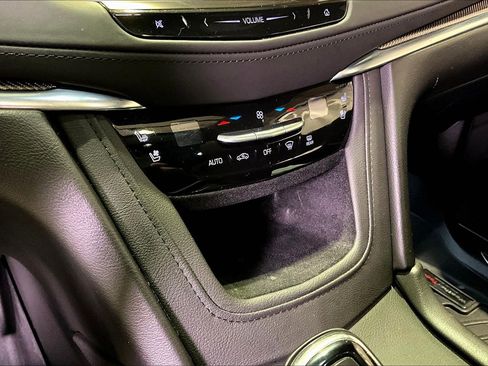 Used 2019 Cadillac XT5 Platinum image 15
