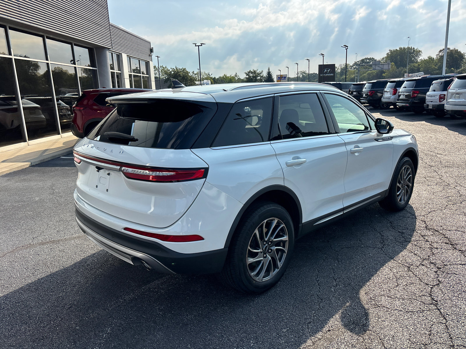 Certified 2022 Lincoln Corsair AWD w/ Equipment Group 101A image 7