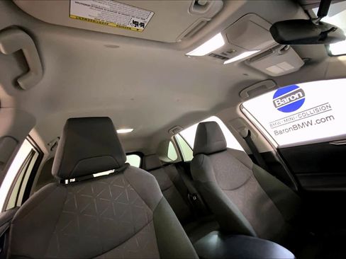 Used 2025 Toyota RAV4 XLE image 13