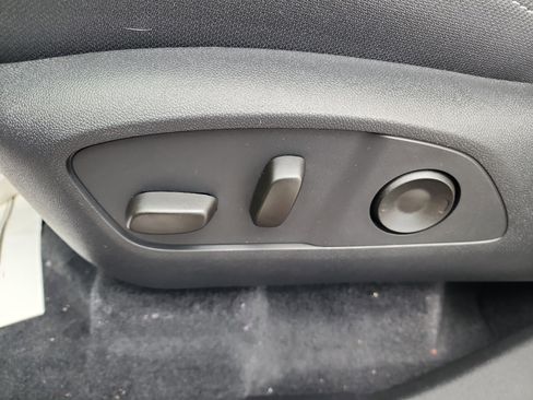 New 2026 Chevrolet Traverse LT image 12