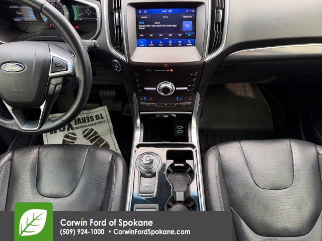 Used 2020 Ford Edge Titanium w/ Equipment Group 301A AWD/4WD image 30