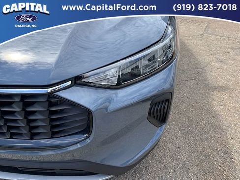 Certified 2023 Ford Escape Active w/ Tech Pack #2 image 11