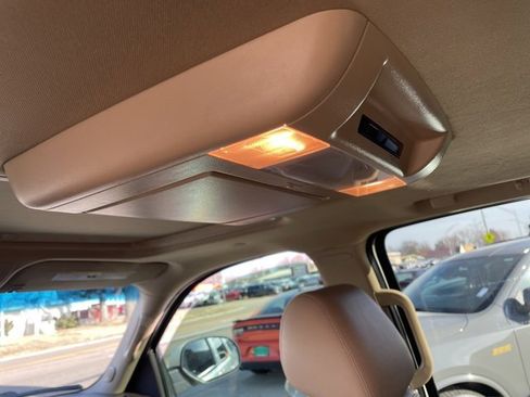 Used 2012 GMC Yukon XL Denali image 8