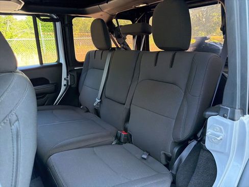 Used 2023 Jeep Wrangler Unlimited w/ Cold Weather Group AWD/4WD image 19