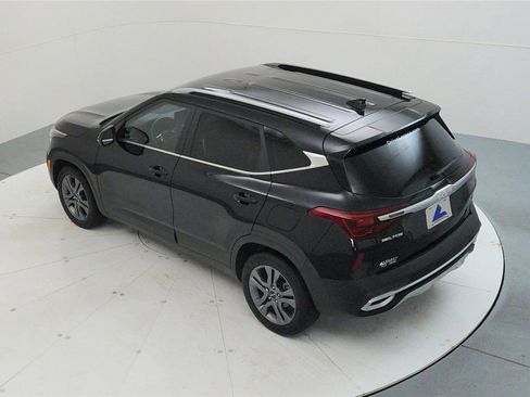 Used 2023 Kia Seltos S w/ Navigation Package image 14