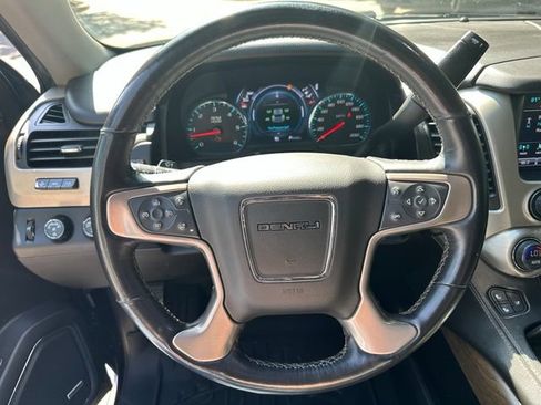 Used 2018 GMC Yukon Denali w/ Denali Ultimate Package AWD/4WD image 15