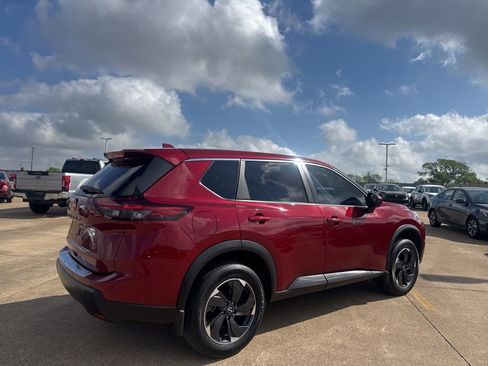 Certified 2024 Nissan Rogue SV image 21