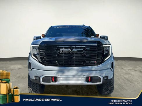 Used 2025 GMC Sierra 1500 AT4 w/ AT4 Premium Package image 9