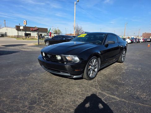 Used 2012 Ford Mustang Premium image 1