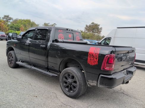 Used 2025 RAM 2500 Big Horn AWD/4WD image 4