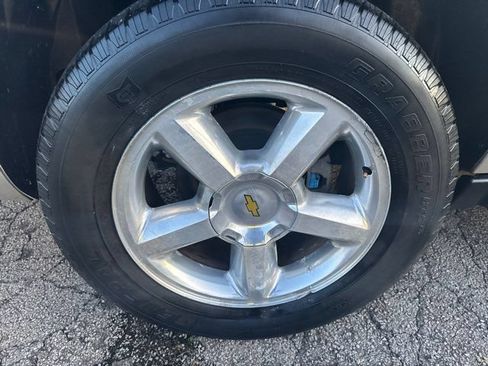 Used 2008 Chevrolet Avalanche LTZ AWD/4WD image 32