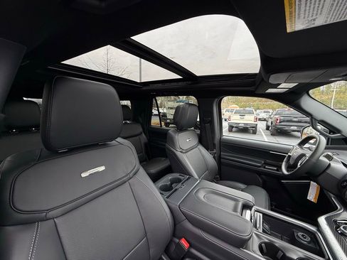 New 2026 Ford Expedition Max Platinum w/ Stealth Appearance Package image 33