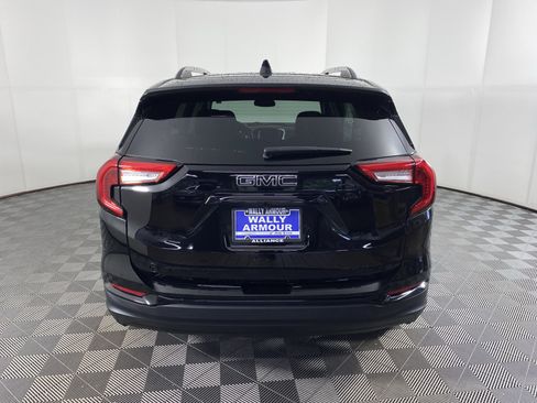Used 2022 GMC Terrain SLE w/ Driver Convenience Package AWD/4WD image 10