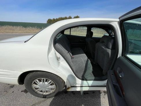 Used 2005 Buick Le Sabre Custom image 27