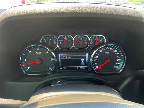 Used 2018 GMC Yukon SLT AWD/4WD image 13