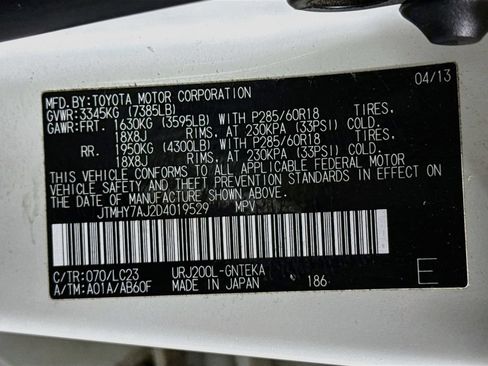 Used 2013 Toyota Land Cruiser AWD/4WD image 44