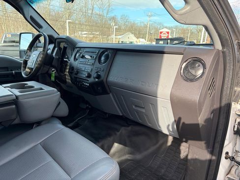Used 2015 Ford F350 XL w/ Power Equipment Group image 39