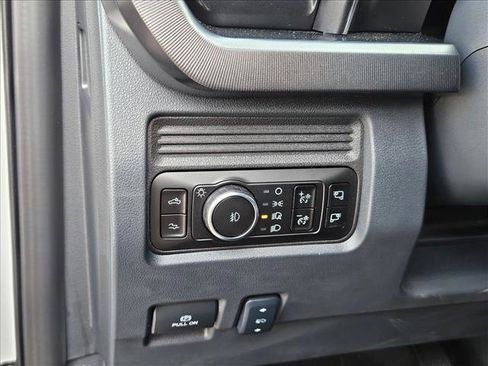 Certified 2026 Ford F350 Platinum AWD/4WD image 26